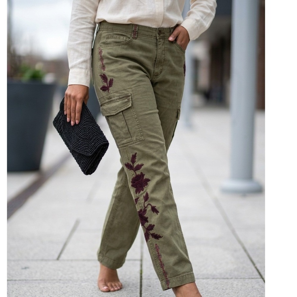Sundance Olive Green Embroidered Cargo Pants Cotton Tencel Size 10 Boho Utility